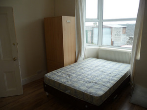  Bedroom 1 - 10 Milton Terrace